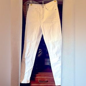 White cropped skinny jeans, size 25 ankle jeans